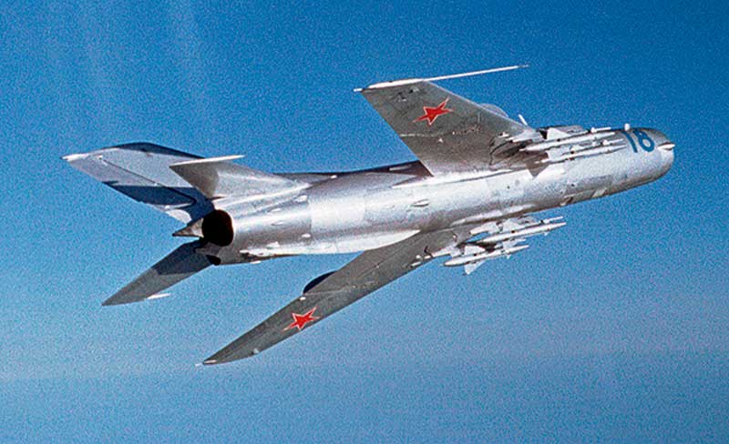 Миг-19. Самолеты этой модели в 1960-е годы не раз сбивали Миг-19. Самолеты этой модели в 1960-е годы не раз сбивали