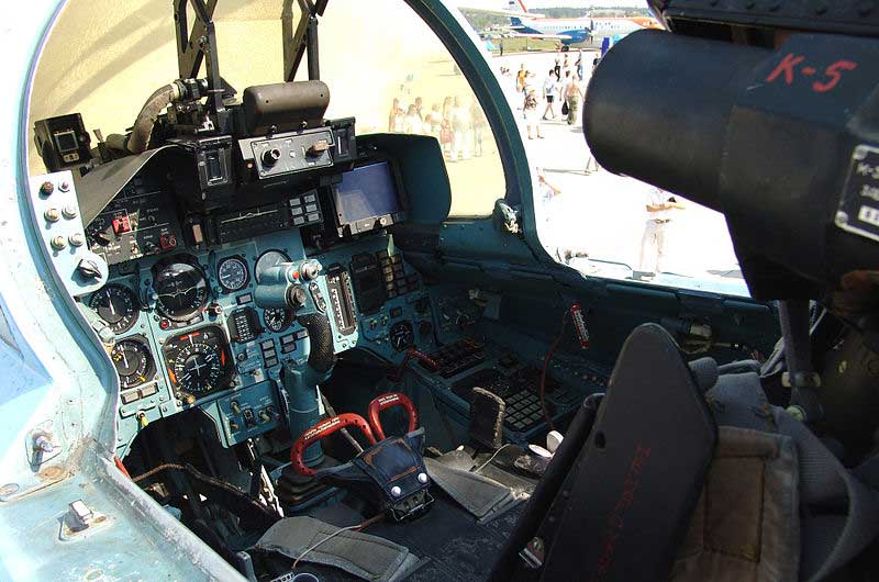 Кабина Су-33 Кабина Су-33