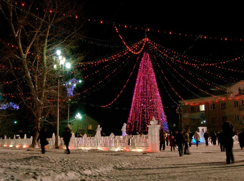 Ледовый городок КУМЗа (Каменск-Уральский, январь 2009)