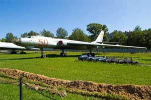 Стратегический бомбардировщик Ту-16