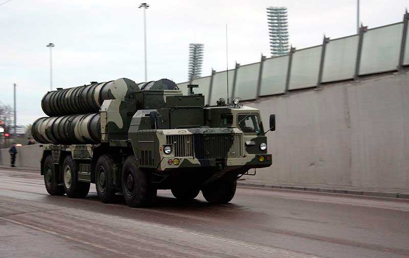 С-300ПМУ2 на репетиции Парада Победы 28 и 30 апреля 2009 года