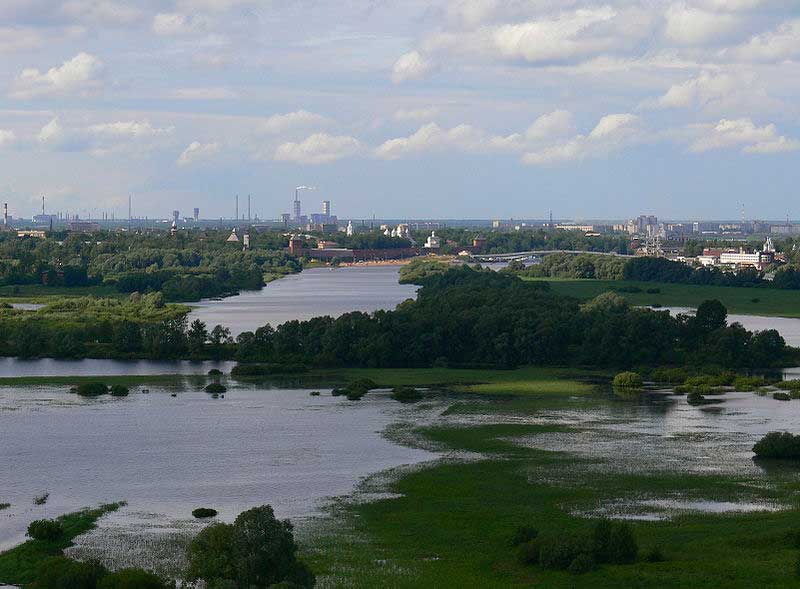 Вид на город с колокольни Юрьева Монастыря Вид на город с колокольни Юрьева Монастыря