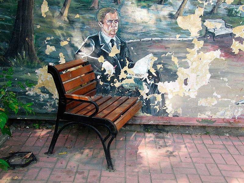 Двор в Марьиной Роще Москвы (ул. Советской Армии, 13)