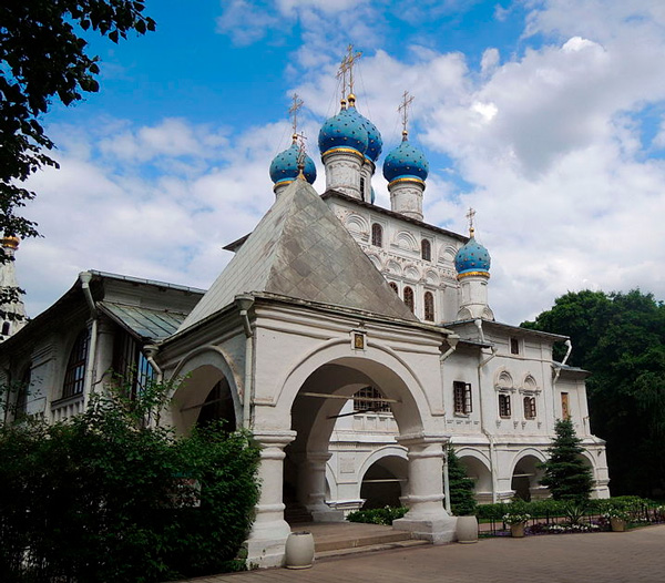 Храм в Коломенском